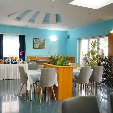 Belvedere ホテル 3*