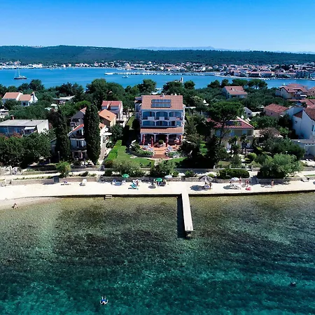 ホテル Belvedere Sukošan