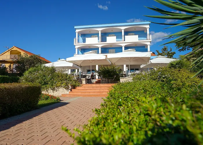 Belvedere Отель