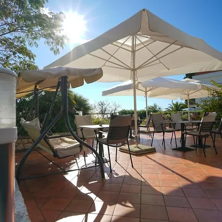 Belvedere Hotel