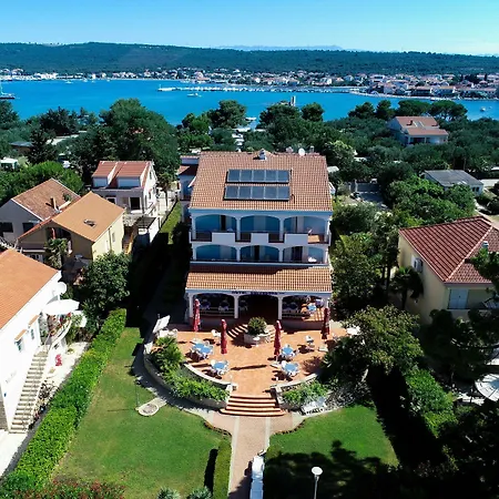 Belvedere Hotel