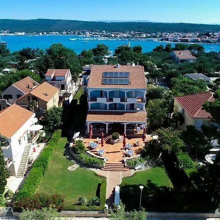 Belvedere Hotel